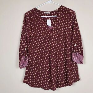 Beacon Stitch Fix Burgandy Patty Roll Tab Blouse Size Small